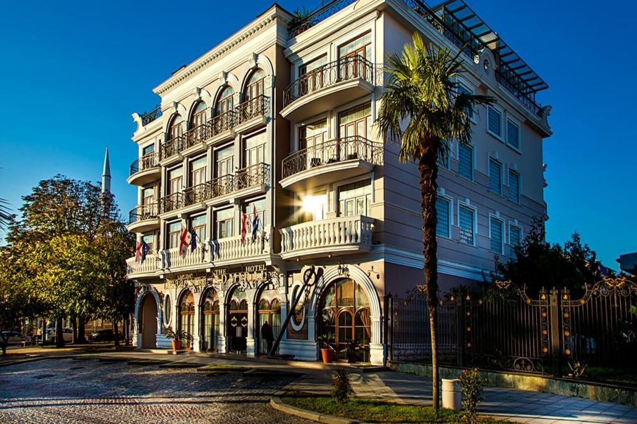 The Admiral Hotel Batumi Exterior photo