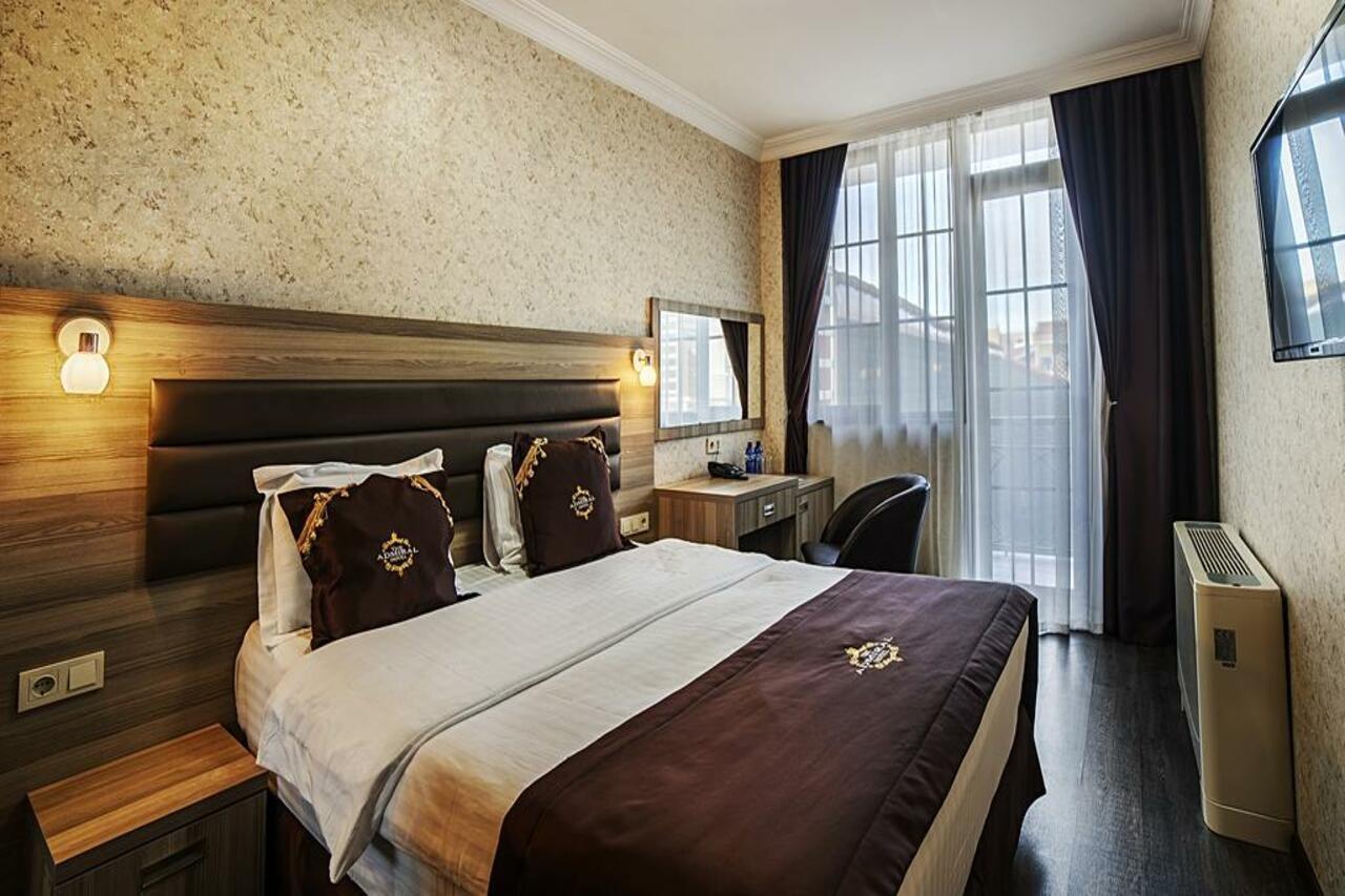 The Admiral Hotel Batumi Exterior photo