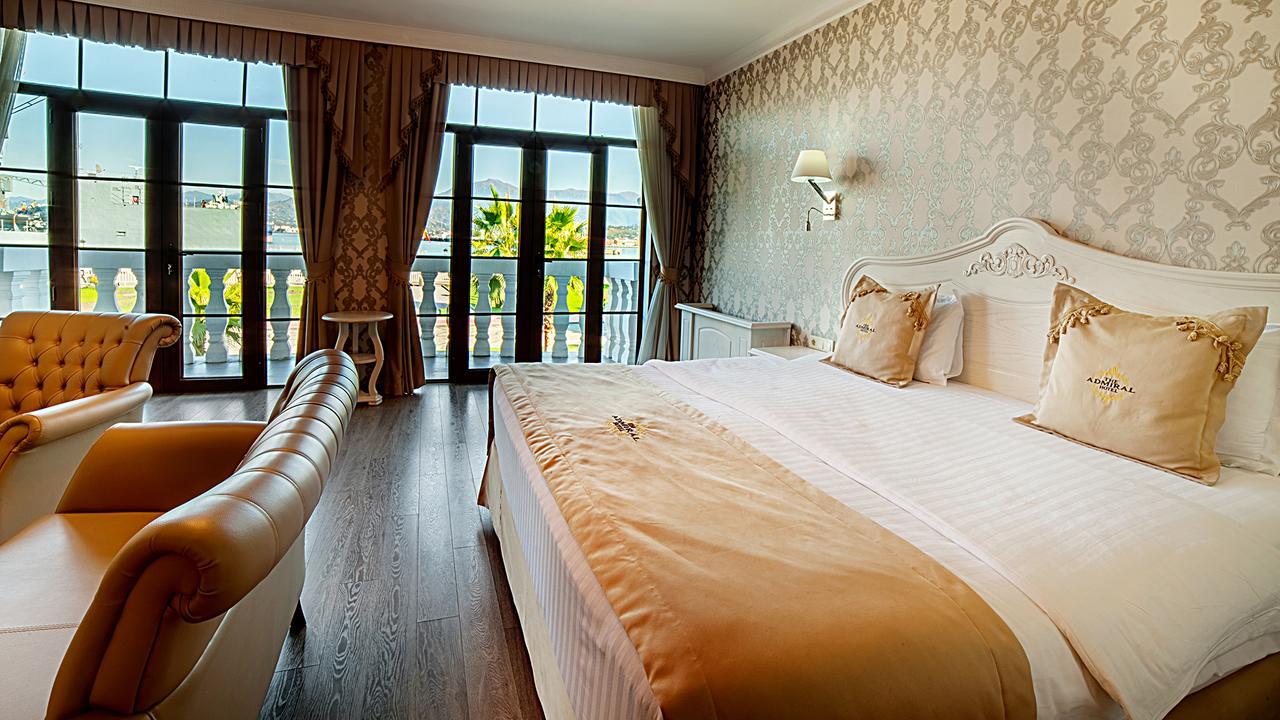 The Admiral Hotel Batumi Exterior photo