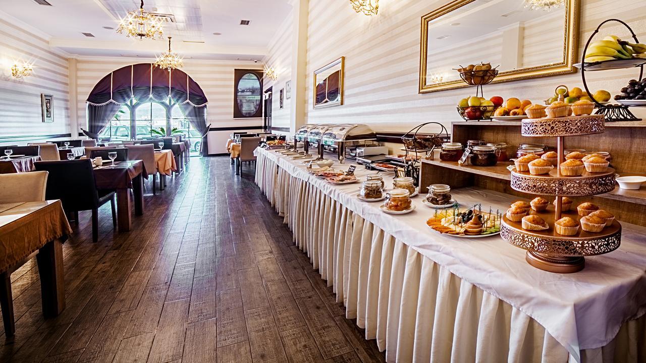 The Admiral Hotel Batumi Exterior photo