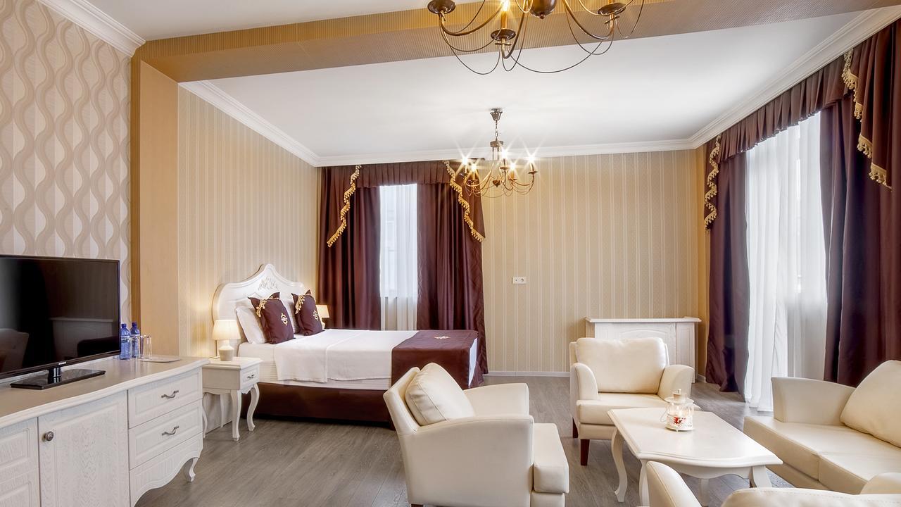 The Admiral Hotel Batumi Exterior photo
